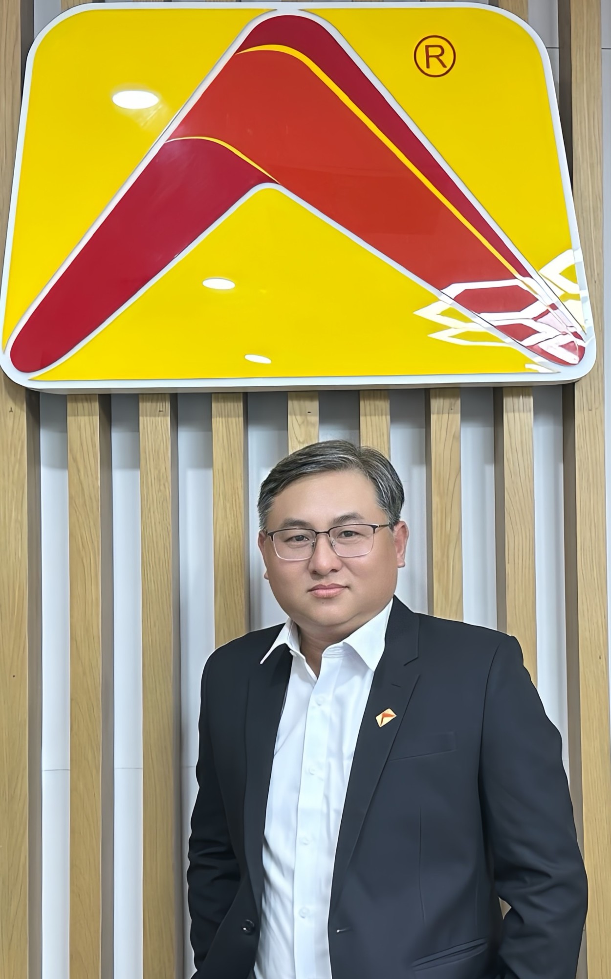 Ông/Mr. TRẦN MINH KÍNH