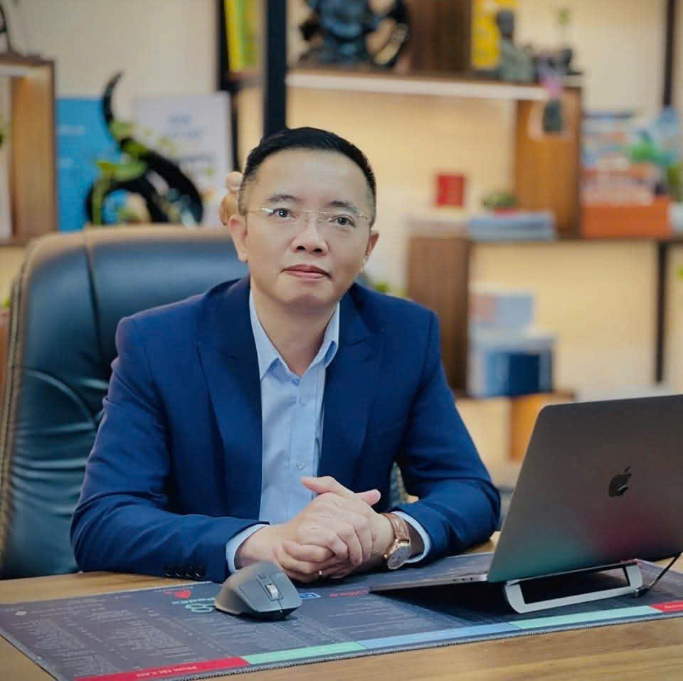 Ông/Mr. NGUYỄN VĂN BÉ