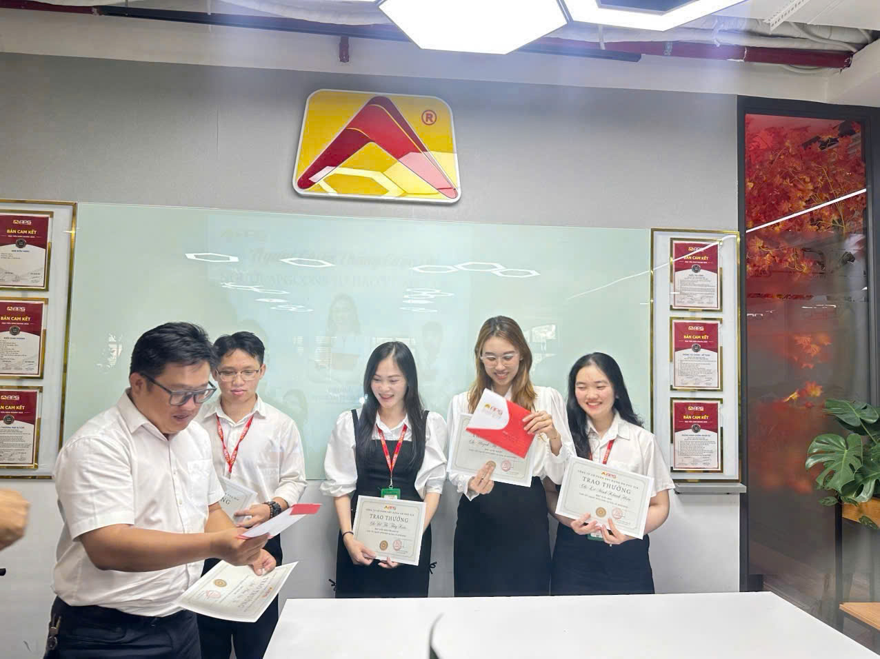 Cuộc thi "Người APGCONS tự hào về APGCONS"