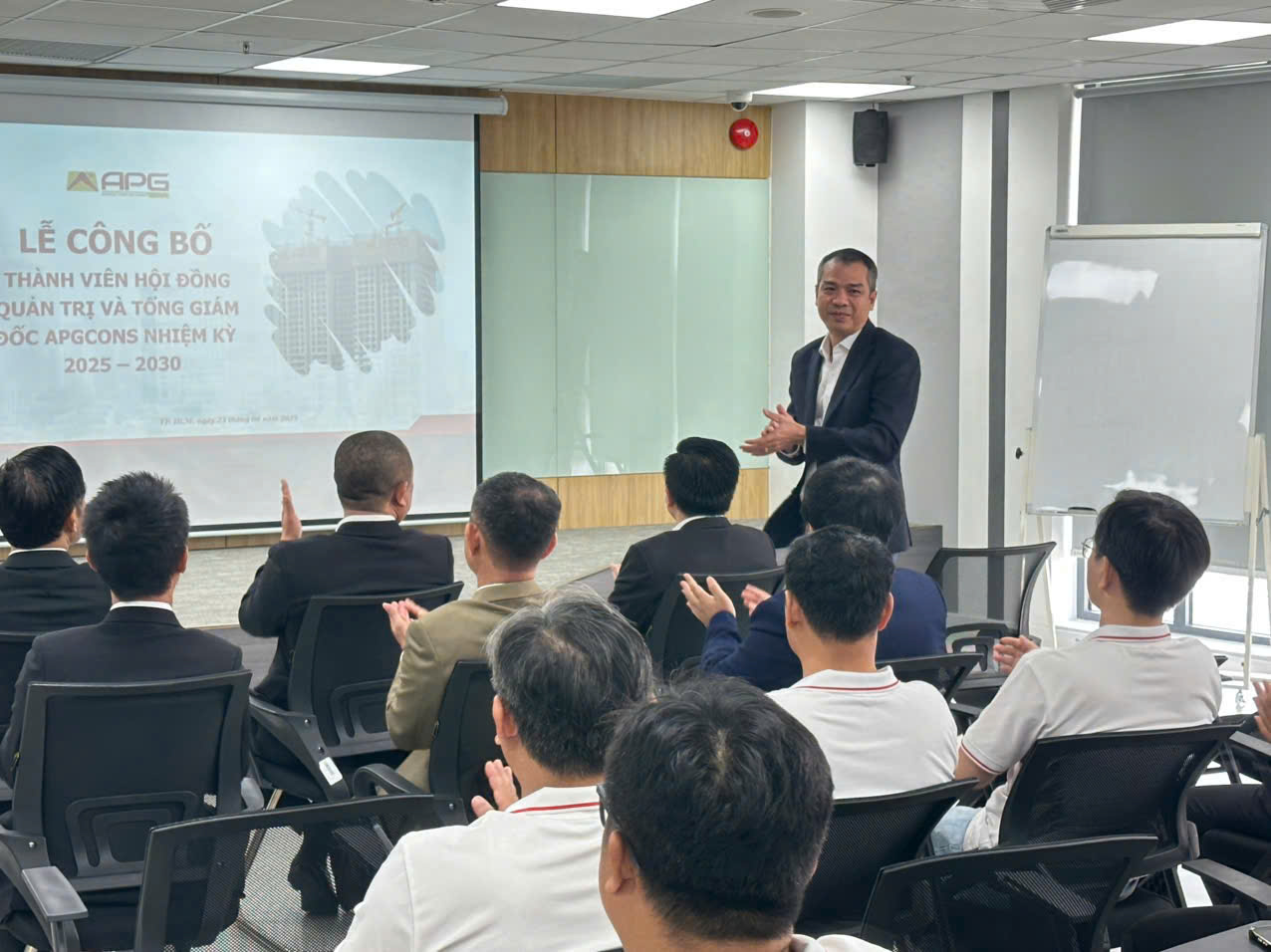 Lễ công bố Hội đồng Quản trị và Ban Tổng Giám đốc APGCONS nhiệm kỳ 2025 - 2030