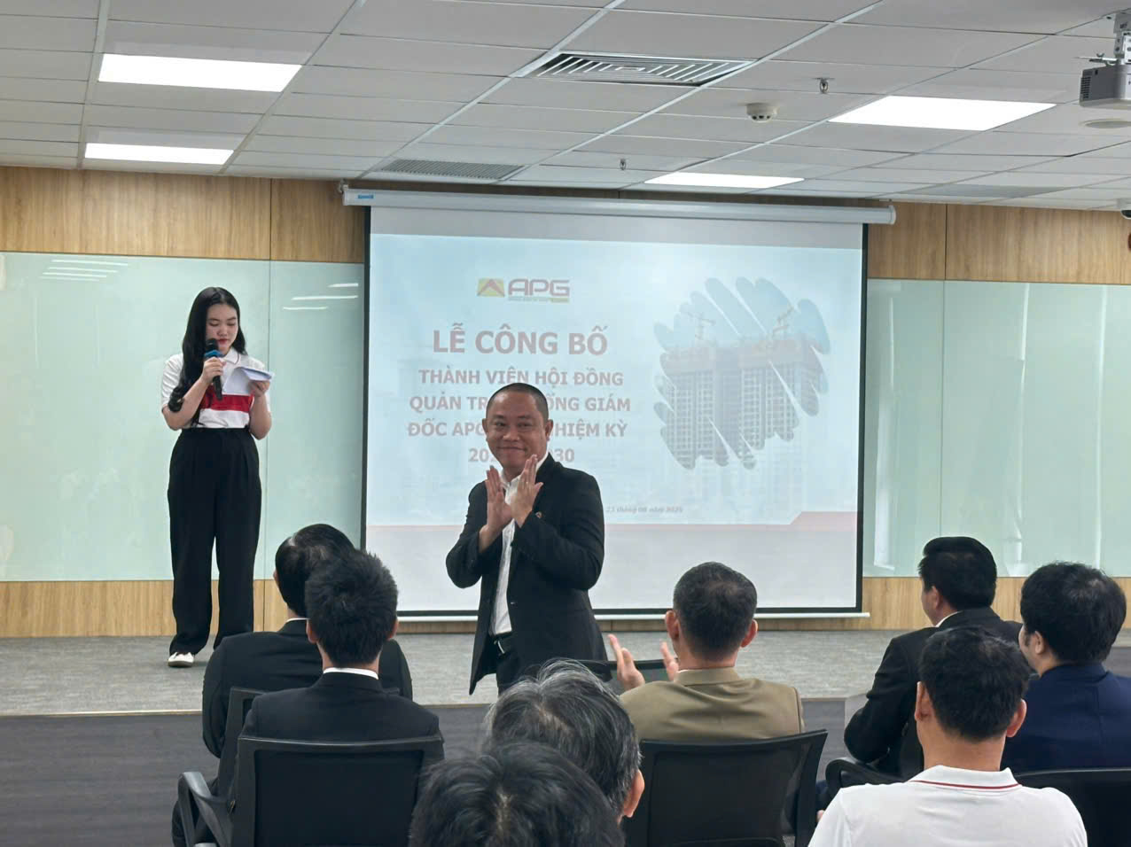 Lễ công bố Hội đồng Quản trị và Ban Tổng Giám đốc APGCONS nhiệm kỳ 2025 - 2030