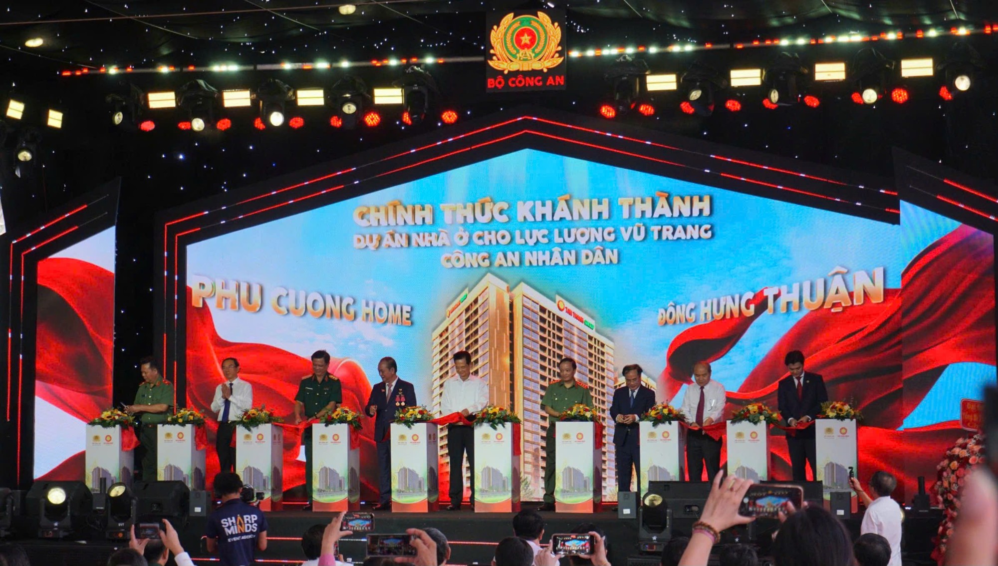 CÔNG TY CỔ PHẦN XÂY DỰNG AN PHÚ GIA MỪNG LỄ KHÁNH THÀNH DỰ ÁN KHU NHÀ Ở CÁN BỘ CHIẾN SĨ CÔNG AN TP.HCM