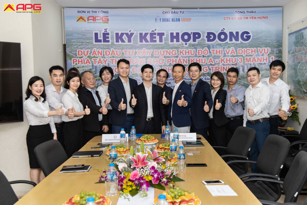 LỄ KÝ KẾT HỢP ĐỒNG XÂY DỰNG DỰ ÁN “ĐẦU TƯ XÂY DỰNG KĐT VÀ DỊCH VỤ PHÍA TÂY THỊ TRẤN MỚI