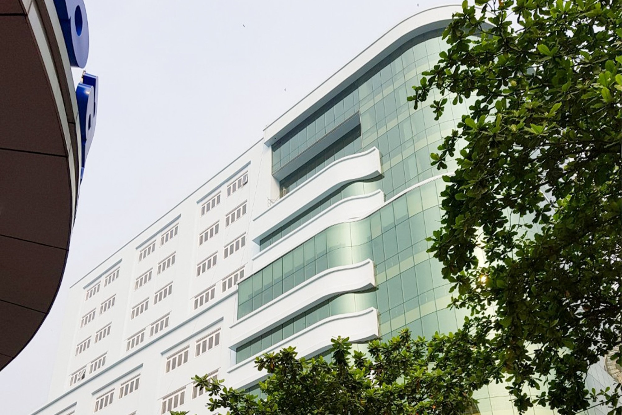 Trung tâm trưng bày vật tư, văn phòng làm việc và cho thuê Waseco